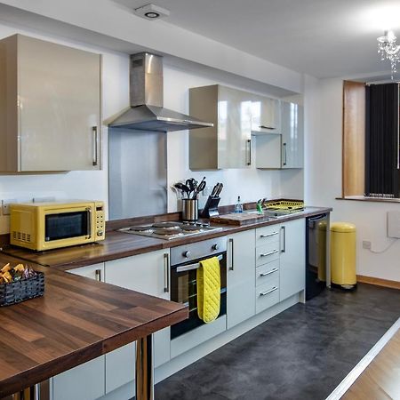 Super Spacious Church Conversion Close To Tower Blackpool Exterior foto